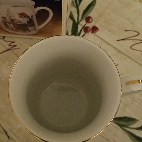 GIFTED!!!  Norman Rockwell Classic Mug Series - Picture 4 of 5